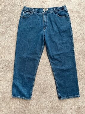 L.L. Bean Men’s Comfort Waist Denim Jeans in Blue 42” x 30”